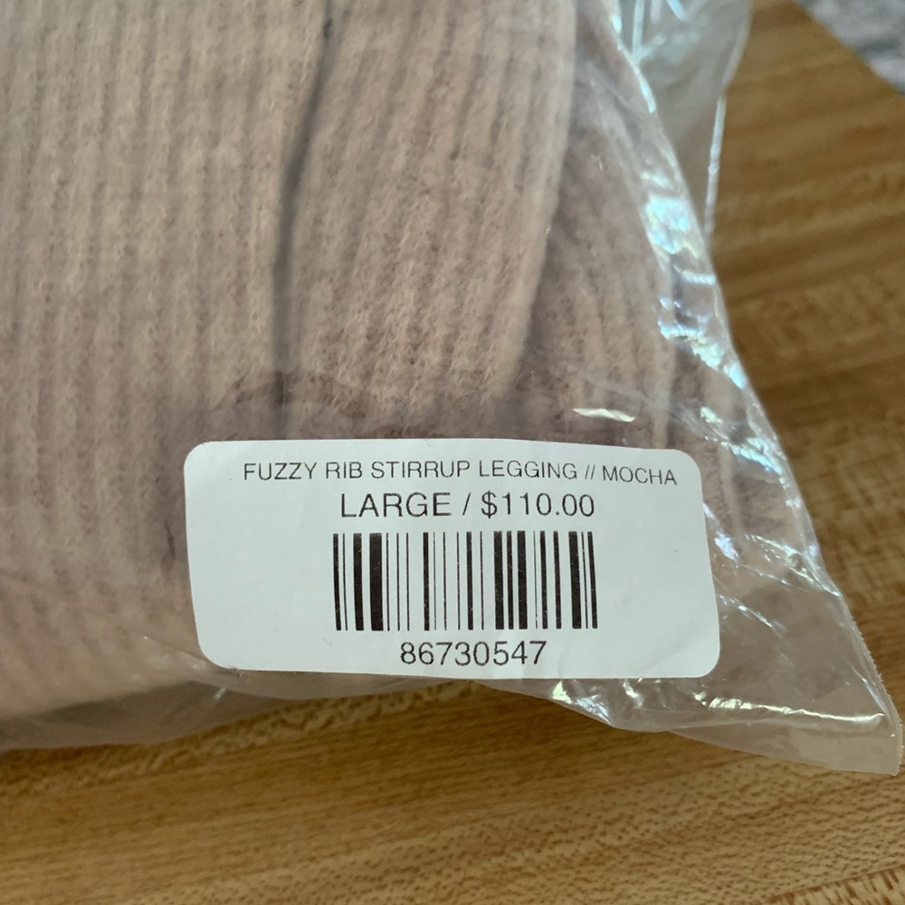 Dance Class Fuzzy Rib Stirrup Legging in MOCHA//LARGE